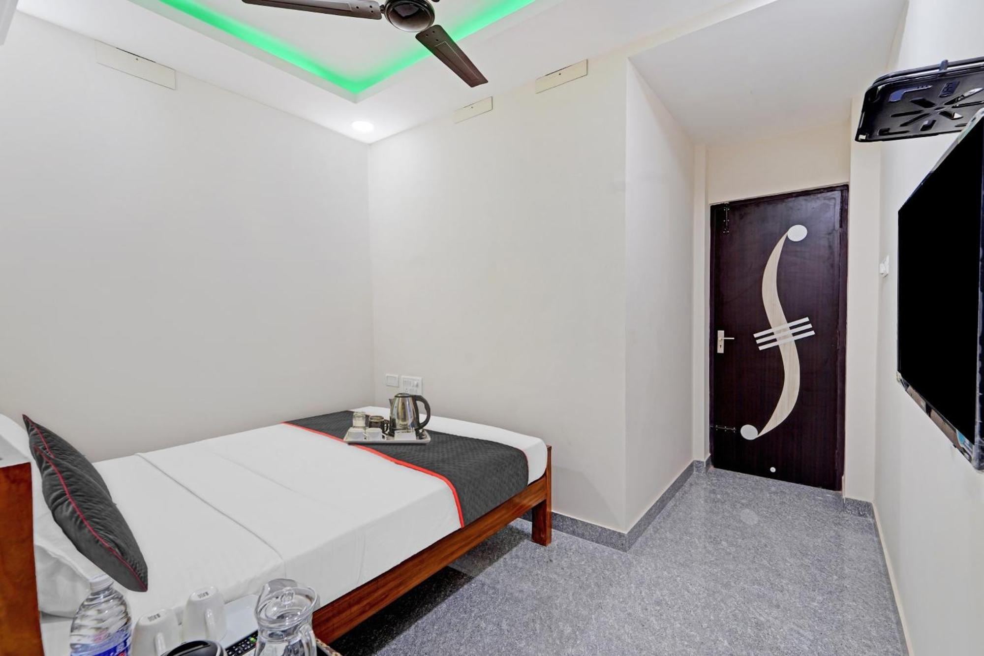 Super Townhouse 1096 Hotel Redfox Nungambakkam Near Apollo & Shankar Nethralaya Hospital Chennai Eksteriør bilde